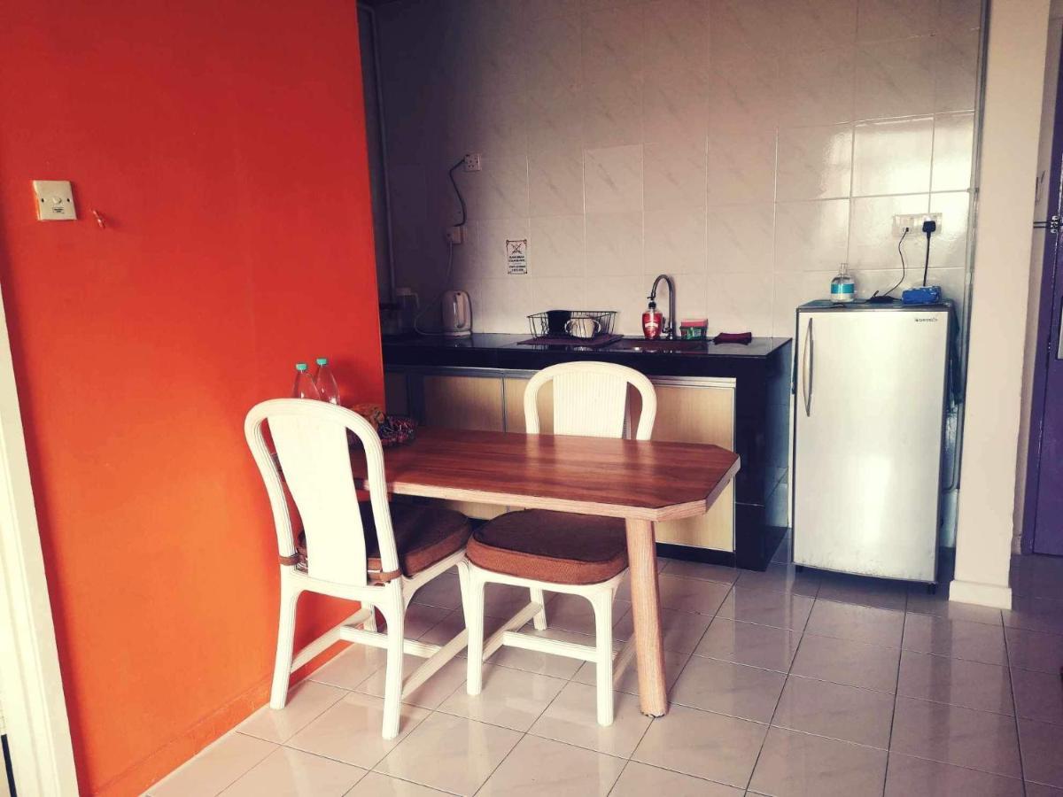 Apartamento Sofea Garden Malacca Exterior foto